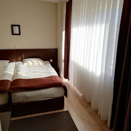 Heat Complex Family Hotel Pesztera